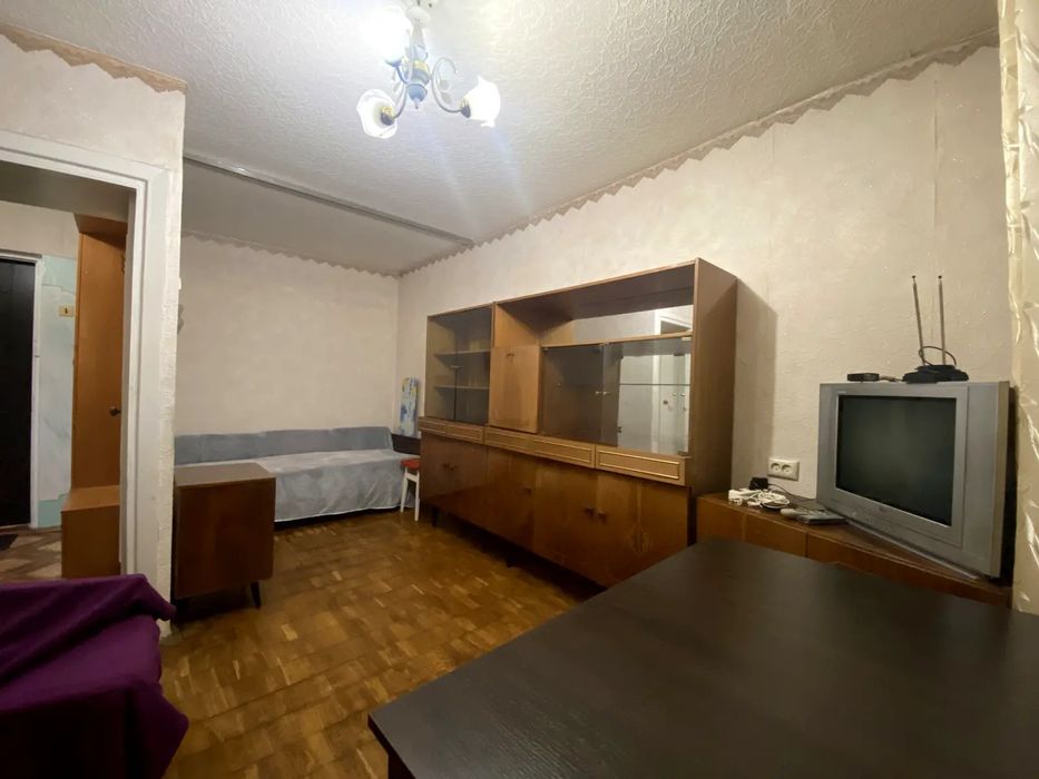 М. Дорогожичі, Іллєнка 89, 1 кімнатна біля метро