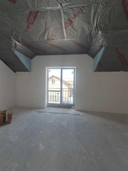 Продам дуплекс на Таращанському