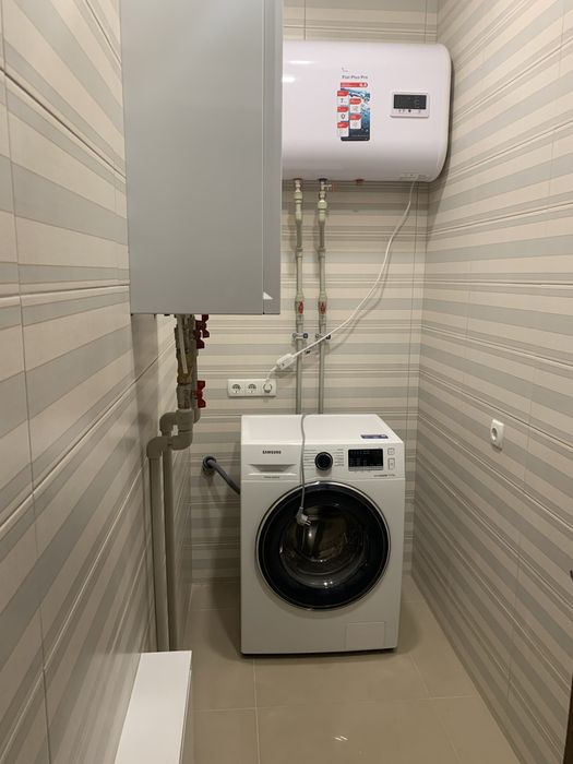 Здам окремий невеликий будинок у р-ні ботанічного саду зі всіма зручн.