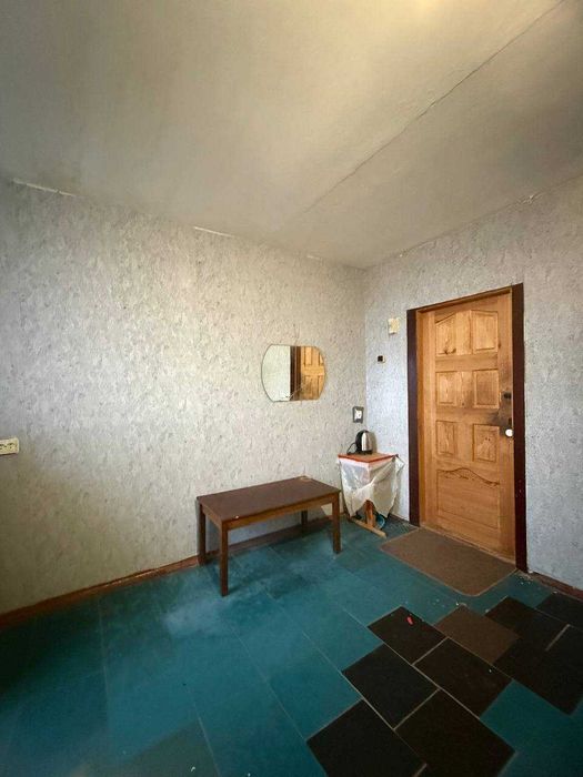 Продам кімнату в гуртожитку, вул. Білова, район Голлівуду