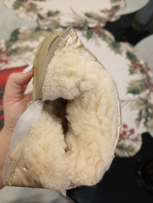 Продам дитяче взуття стан 10/10