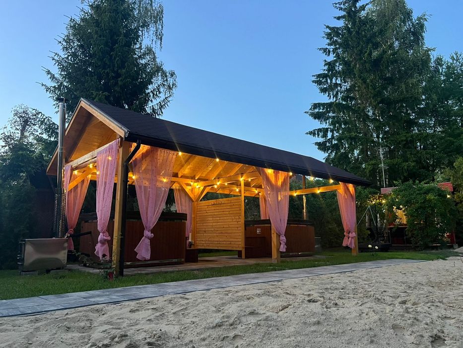 Domek nad jeziorem, Okuninka Jezioro Białe, Domek z Jakuzzi, Strefa relaksu