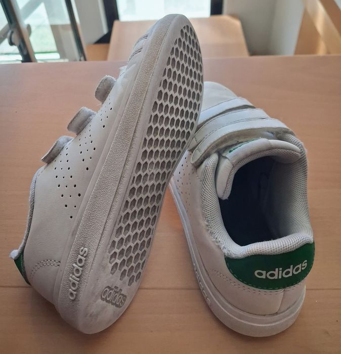 Sapatilhas Adidas brancas 31