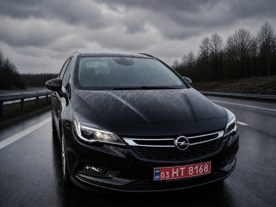 Opel Astra K Sports Tourer (універсал) у відмінному стані.