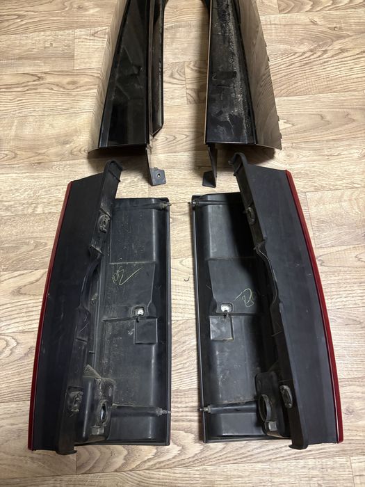 Задні стопи  Cadillac Escalade 3, Tahoe Escalade Suburban, Yukon 15890422/22884388
