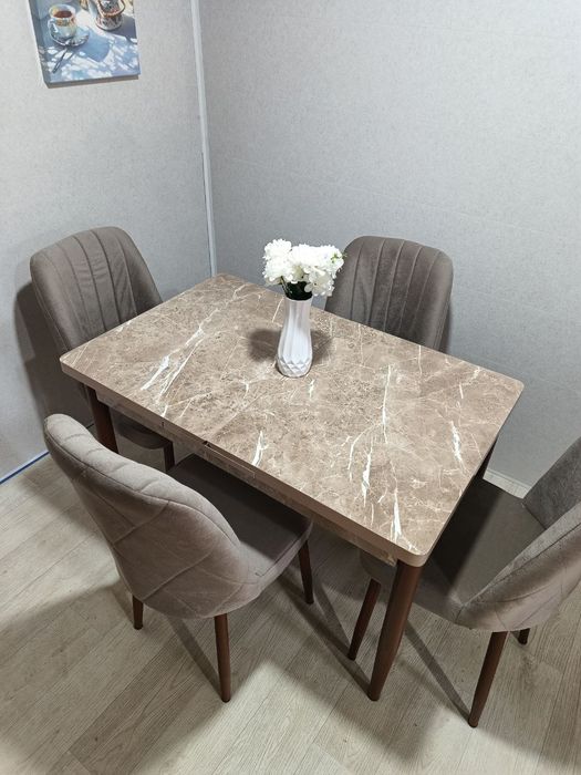 Комплект обідній стіл та 4/6 стільців