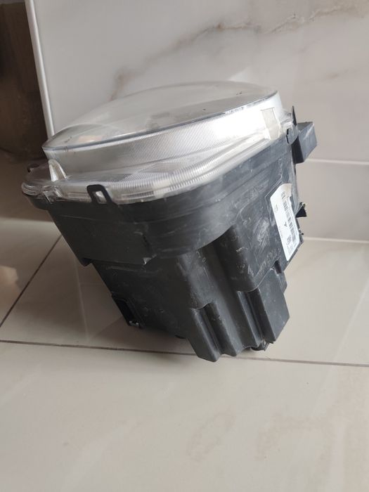 Фара Jeep Renegade