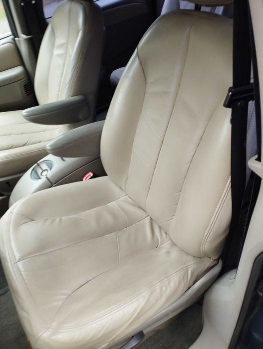 Chrysler Grand Voyager 3.3 v6 AT газ бензин автомат минивео 7 мест