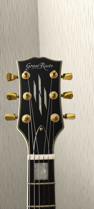 Електрогітара Grass roots g-lp-60-c