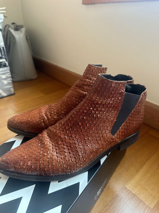 Bota prof -tamanho 39
