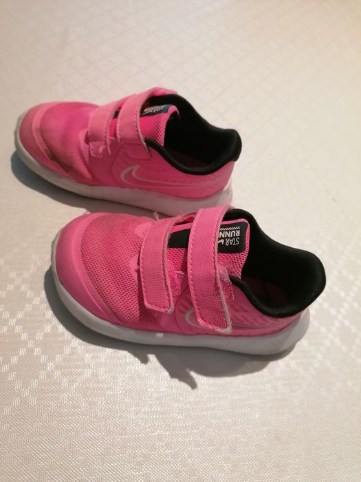 Ténis Nike menina tamanho 23.5