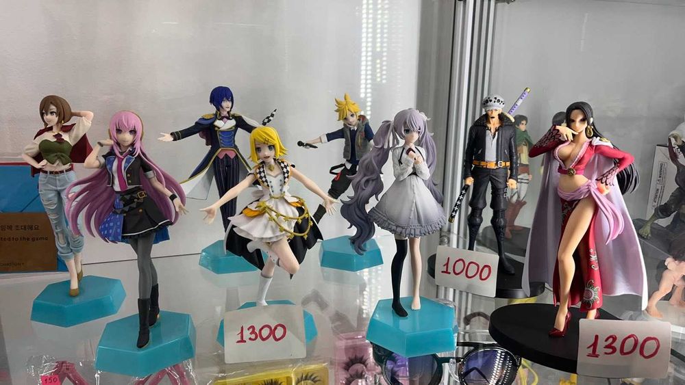 Фігурки з Японії, ориг