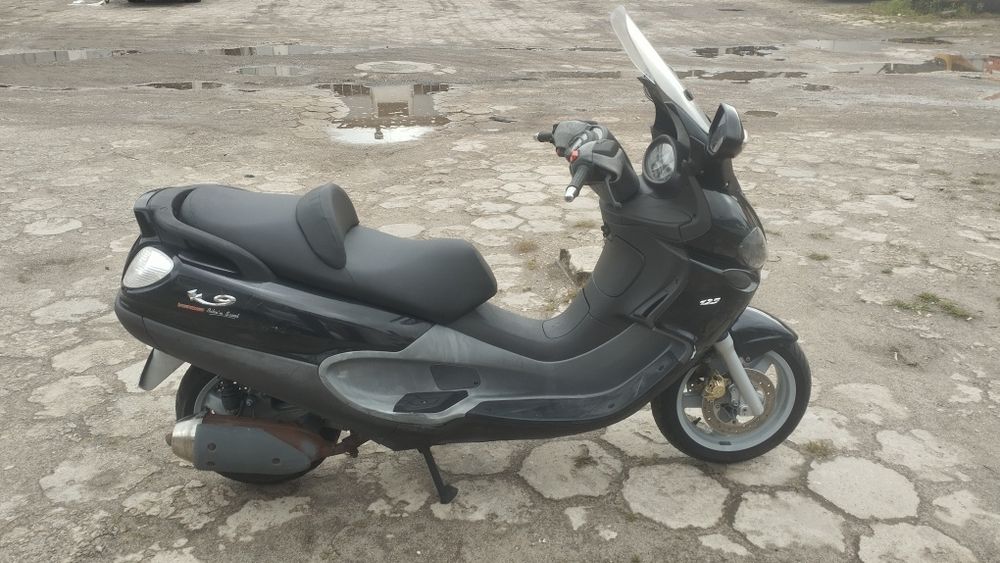 Piaggio X9 125 z 2004r na kat B xevo x8