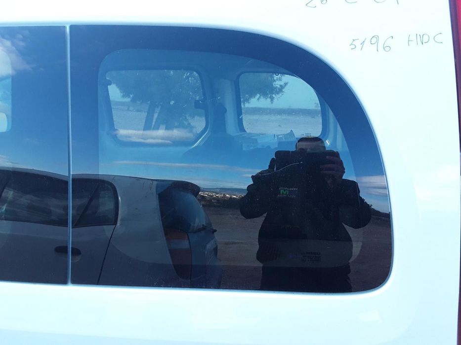 Pára-Brisas Traseiro Esquerdo Renault Kangoo Ii Fkw0