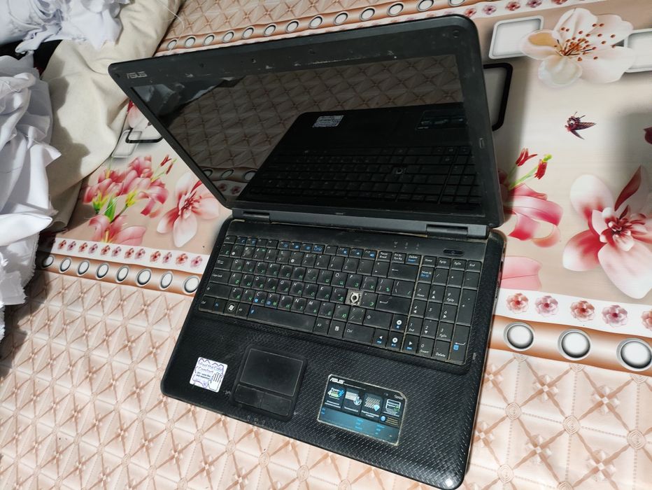 Продається ноутбук Asus