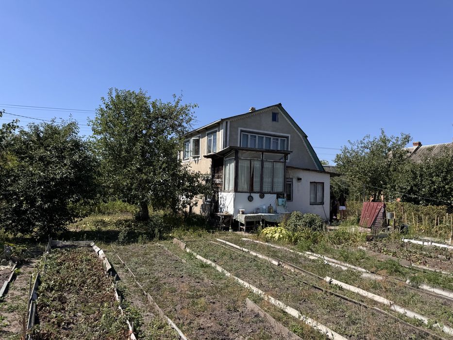 Продам будинок (дачу)
