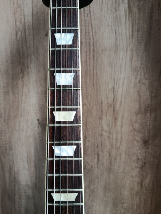 Gibson Les Paul Classic Custom Flowerpot Limited Run Wine red