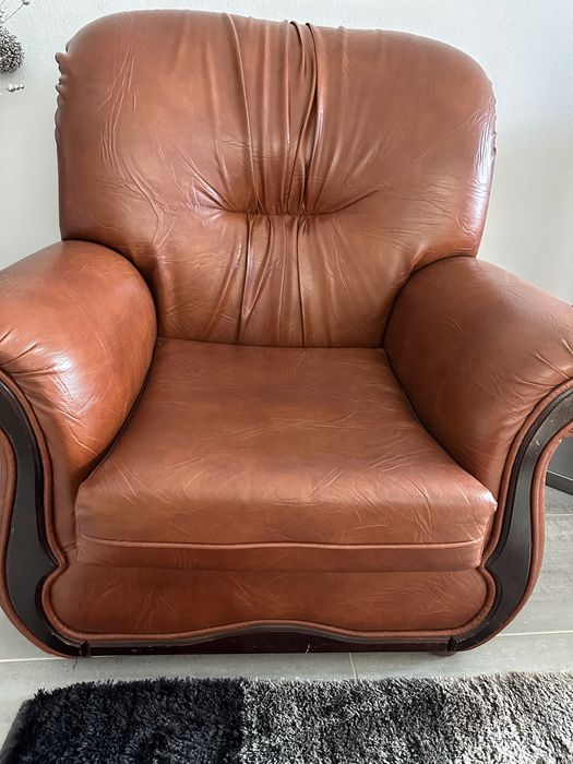 Terno de sofas em pele