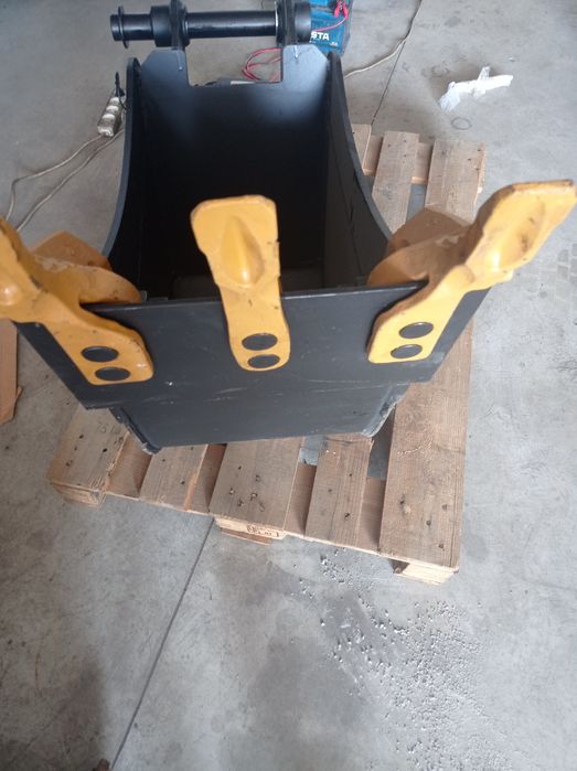 Услуги экскаватора погрузчика гидромолота