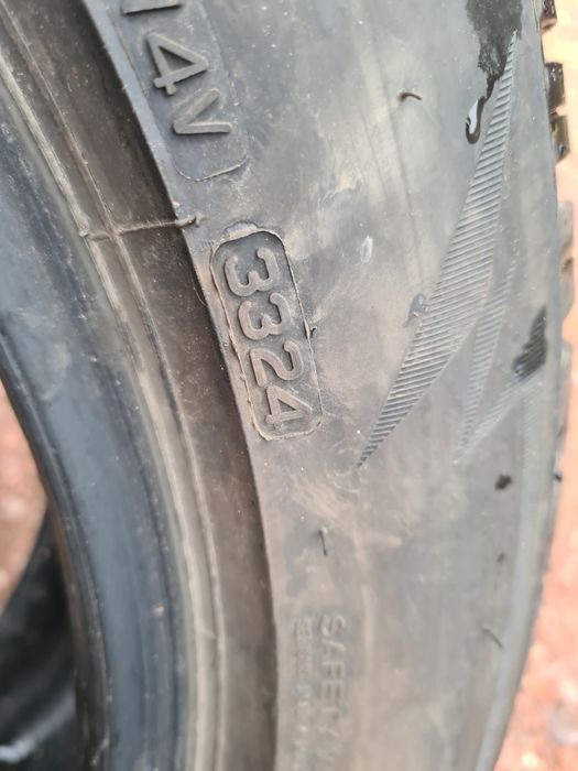 Para opon zimowych Bridgestone Blizzak LM005 245/50 R18 2024r 7,5mm
