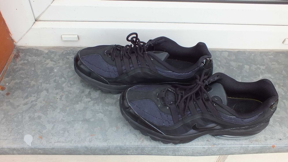 Super buty sportowe marki Nike VGR roz 45
