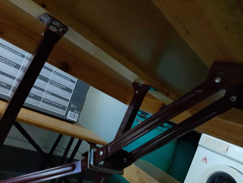 Mesa comprida nova para festas