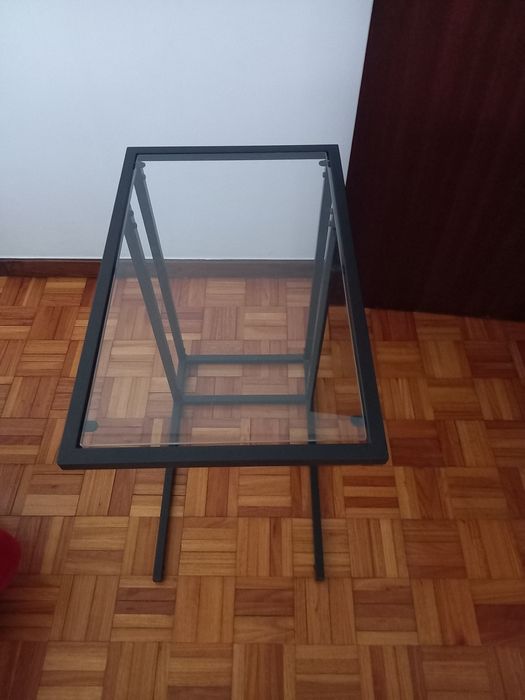 Mesa  de   apoio