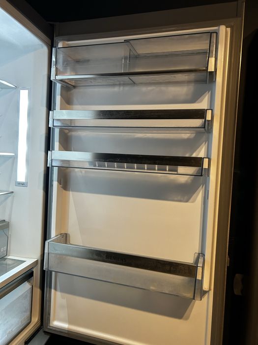 lodówka Siemens kg49nai31 srebrna