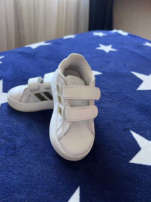 Кросівки adidas 25 розмір