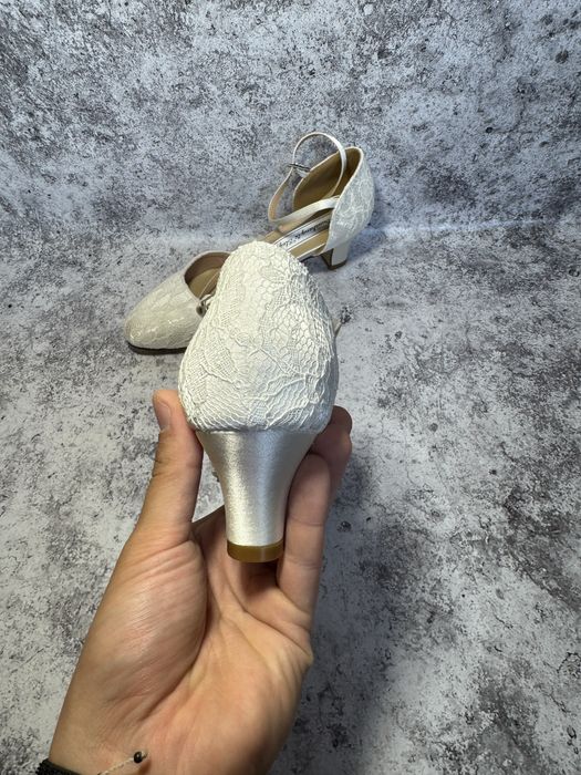 Nowe buty slubne r 39