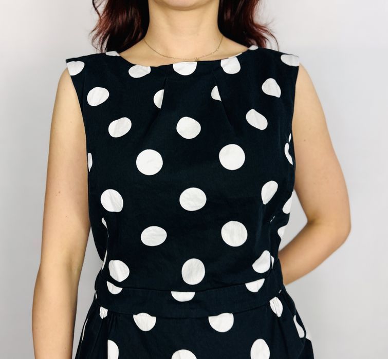 Czarna sukienka w białe grochy 3XL 46