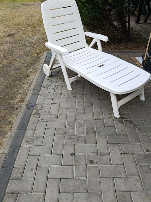 Leżaki ogrodowe duże