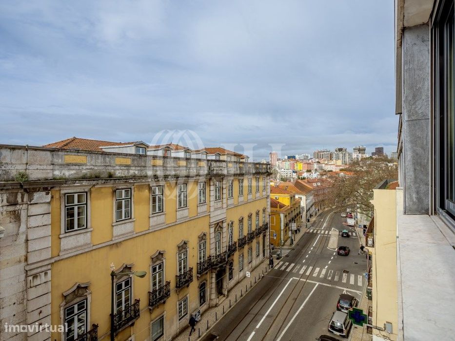 Apartamento T3 renovado com garagem, no Príncipe Real, Lisboa