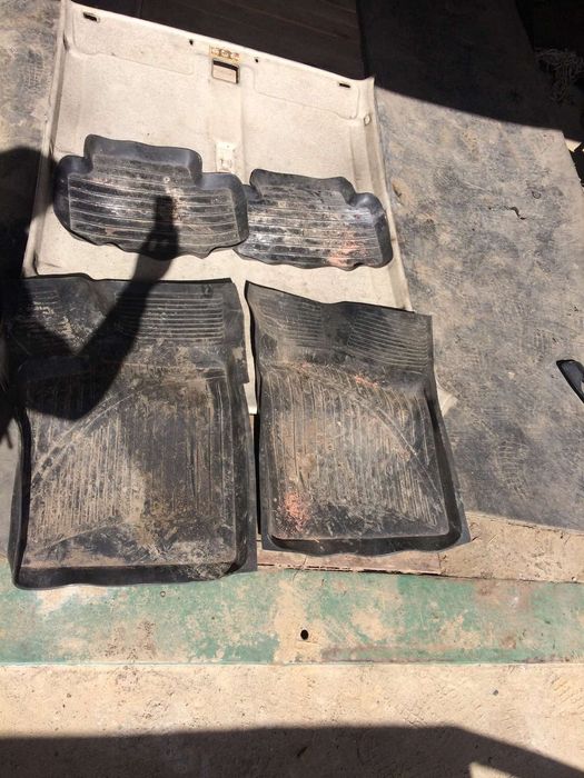 Продам Коврики на Ваз