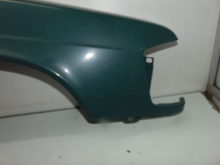 Mercedes w201/190 guarda lamas da frente