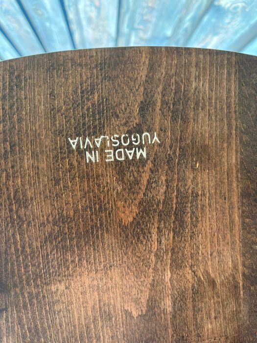 Vintage krzesło "Made in Yugoslavia" – klasyczny styl