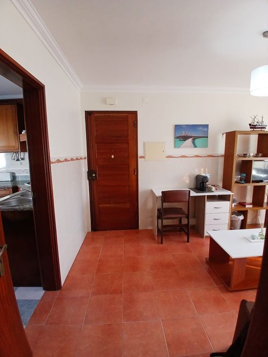 Peniche -Apartamento T2 para alugar na ÉPOCA ESCOLAR