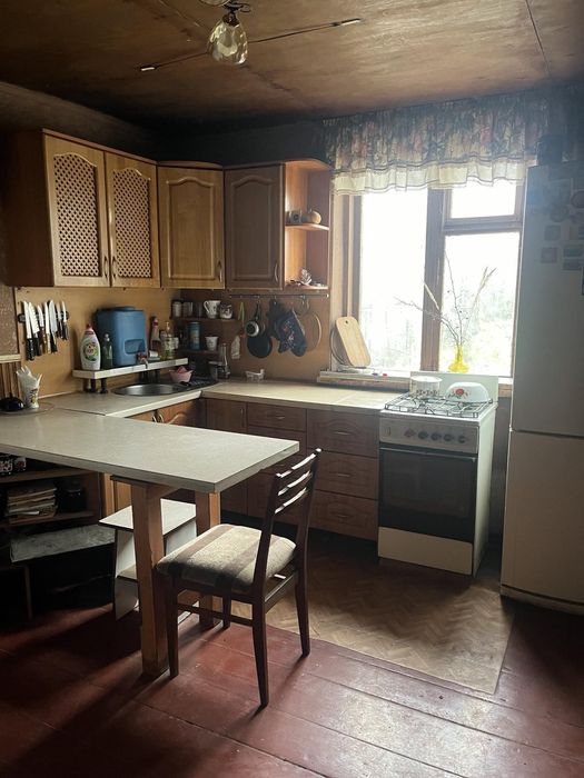 Продам будинок в с. Лубське Фастівського району Київської обл. 58 км. від Києва  10 км. до Бишева.