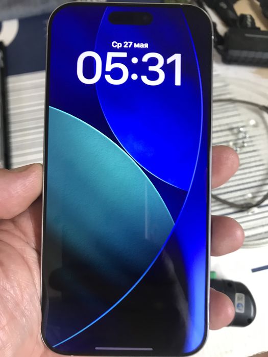 Дисплей iPhone 16 pro max оригинал переклей с дефектом