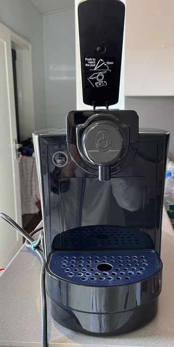 Maquina de Cafe com caixa