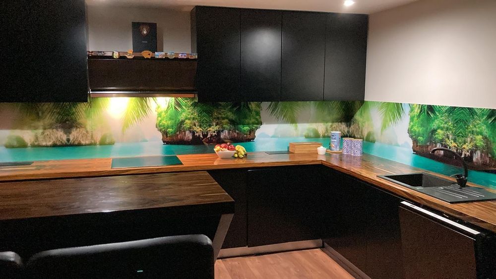 płytka  lacobel  panel szklany nadruk UV kuchnia