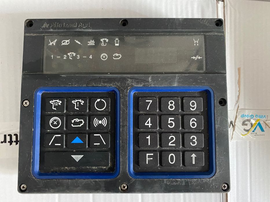 Aparat udojowy MPC Alfa Laval Delaval hali udojowej