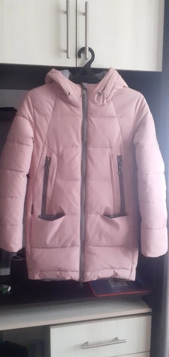 Куртка зимова на дівчинку