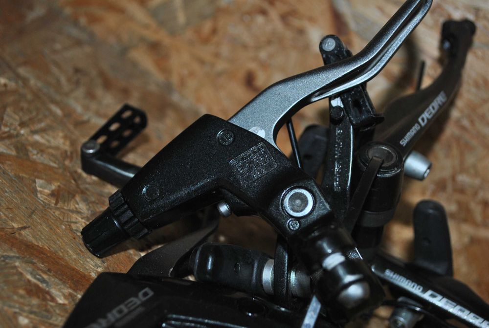 Cały zestaw hamulców Shimano Deore BR-M590