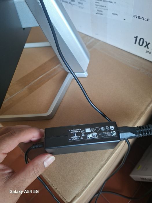 Vendo um monitor da Hp