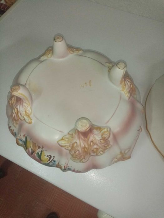 Terrina em Faiança Pintada à mão