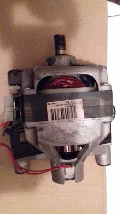 Pralka    Ariston AT 104     cześci