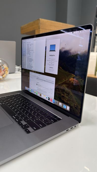 MacBook Pro 16 intel i7 16/512gb Space Gray