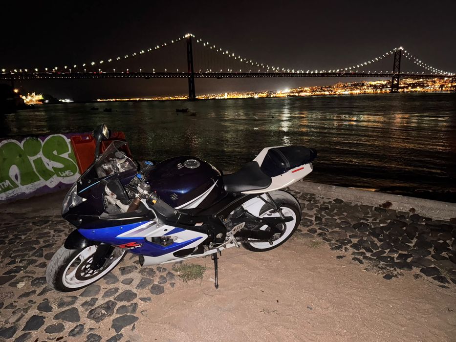 Vendo GSX-R 1000 K5