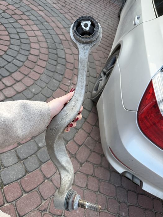 Wahacz przód bmw e60 prawy